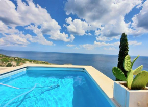 VILLA GIRASOLI SWIMMING POOL for 6 guests NATURE IN THE BAY